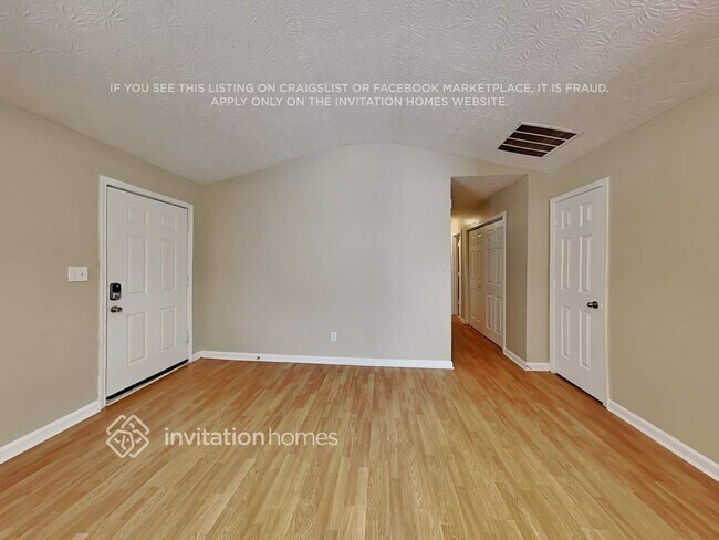 Foto del edificio - 785 Peeksville Rd