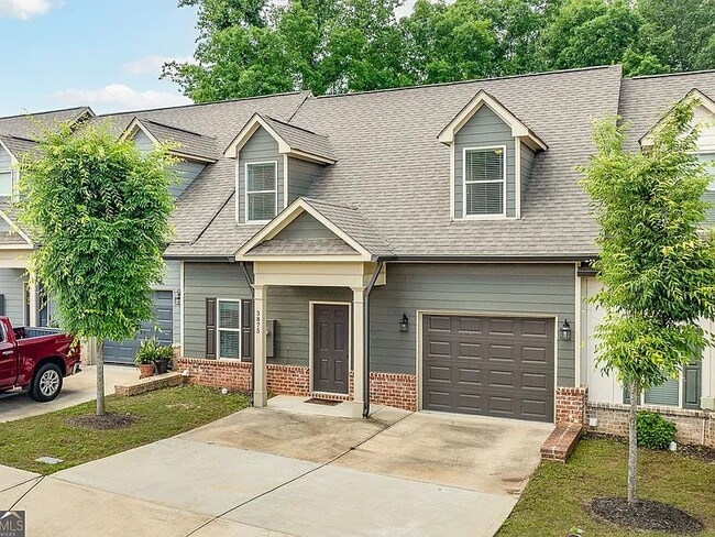 Building Photo - 3875 Valley View Ct