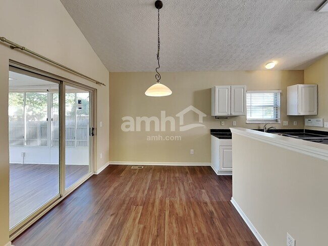Building Photo - 5444 Winchester Cathedral Dr