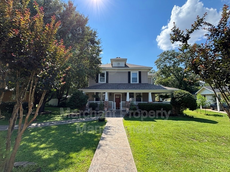 Photo - 213 Brockman Avenue