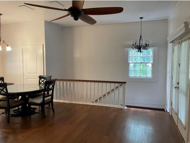 Building Photo - 528 S Bluford Ave