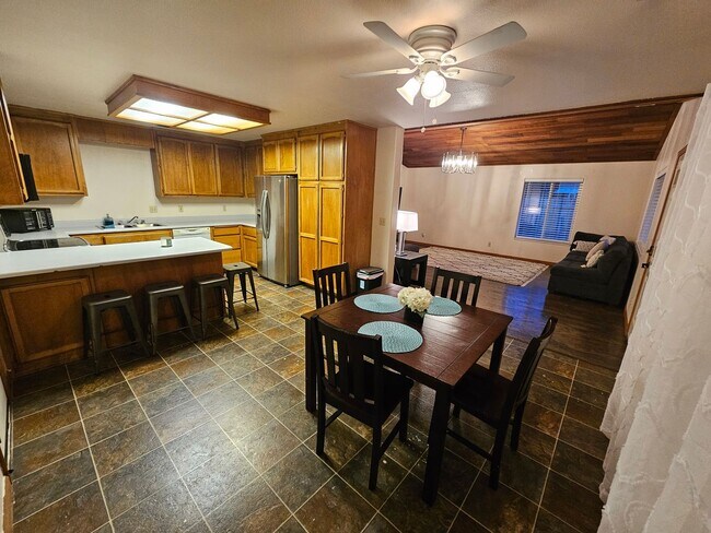 Building Photo - 3 Bedroom 2 Bath Home in Corning for Rent!