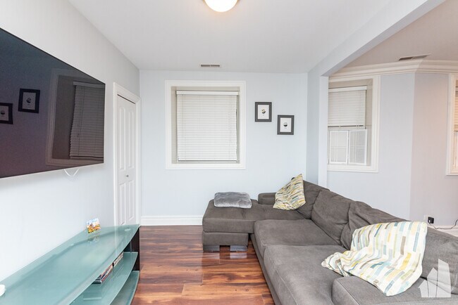 Foto del edificio - 1711 N Crilly Ct