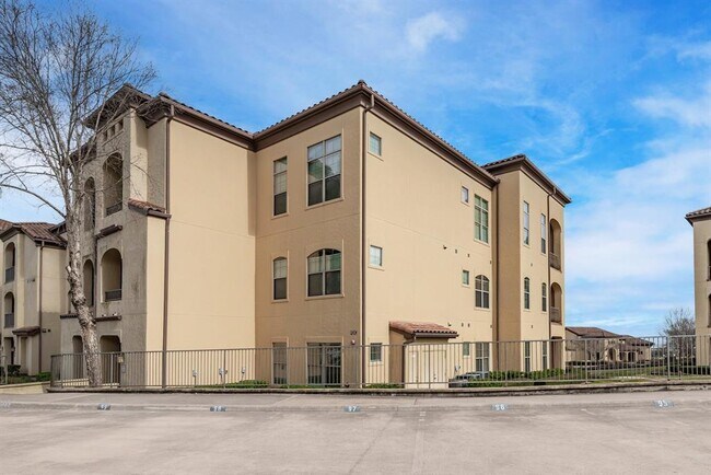 Foto del edificio - 17040 W Farm To Market 1097