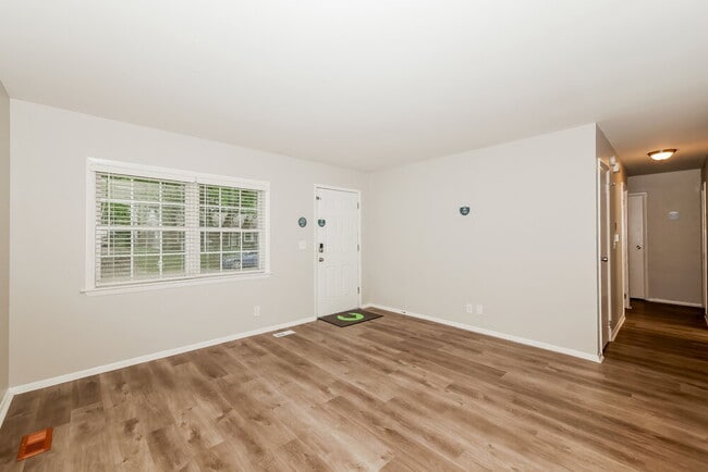 Building Photo - 4033 Arborcrest Dr
