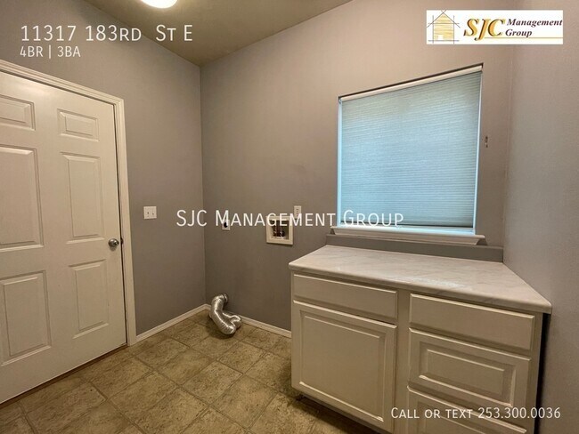 Foto del edificio - 11317 183rd St E