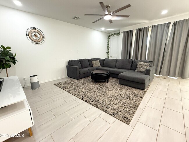 Foto del edificio - 11313 E Unger Ave