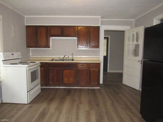Building Photo - 1 br, 1 bath House - 367 N Wilson Rd
