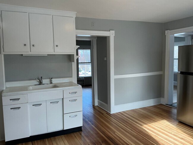 Foto del edificio - 160 S Main St