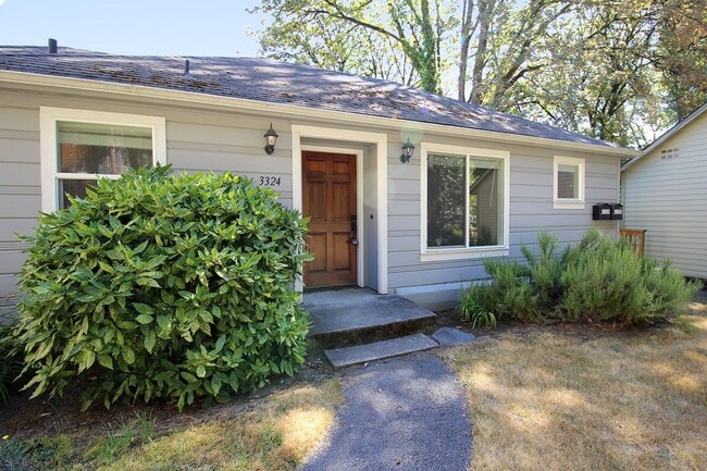 Foto del edificio - 3328-3328 SW 10th Ave