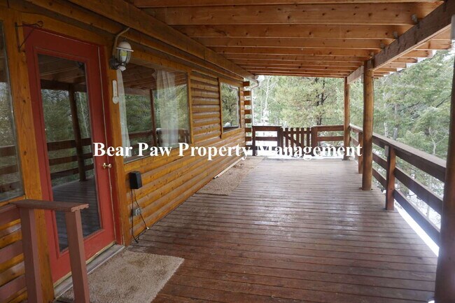 Foto del edificio - Nice Log Cabin in Bailey!!
