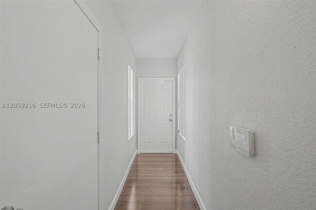 Foto del edificio - 1003 Belmont Ln