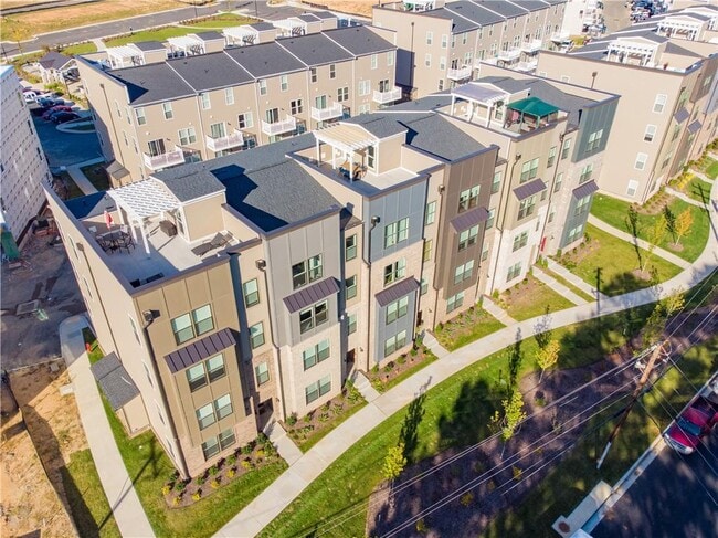 Building Photo - 2614 Lassen Walk