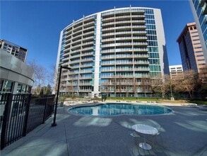 Building Photo - 44 Peachtree Pl NE