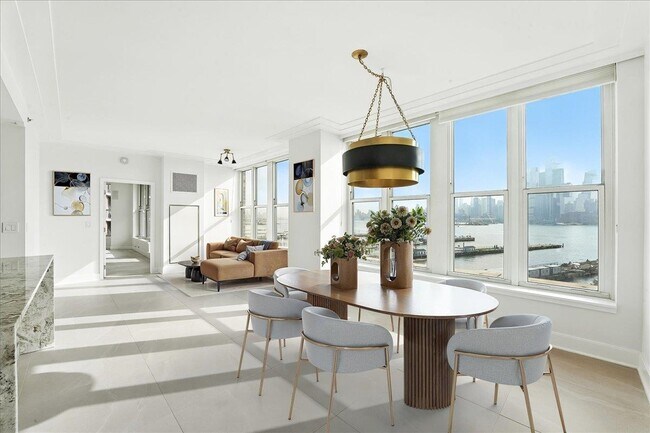 Foto del edificio - 1125 Maxwell Ln