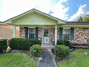 Building Photo - 6235 Bedford Dr