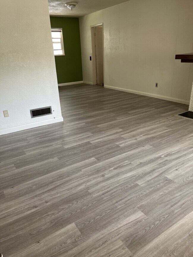 Foto del edificio - 1334 Mesa Ave