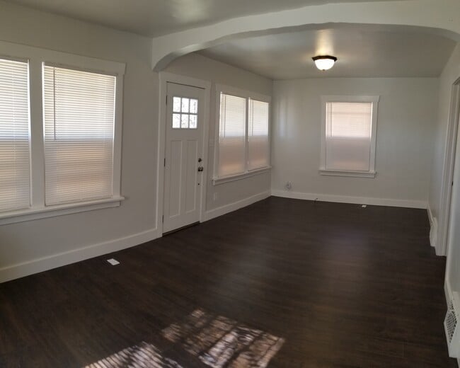 Building Photo - 649 S 500 E