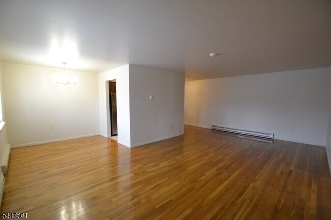 Foto del edificio - 121 Grove St