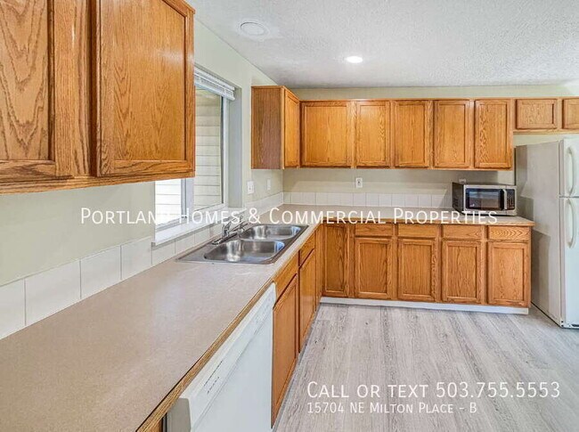Foto del edificio - 15704 NE Milton Pl