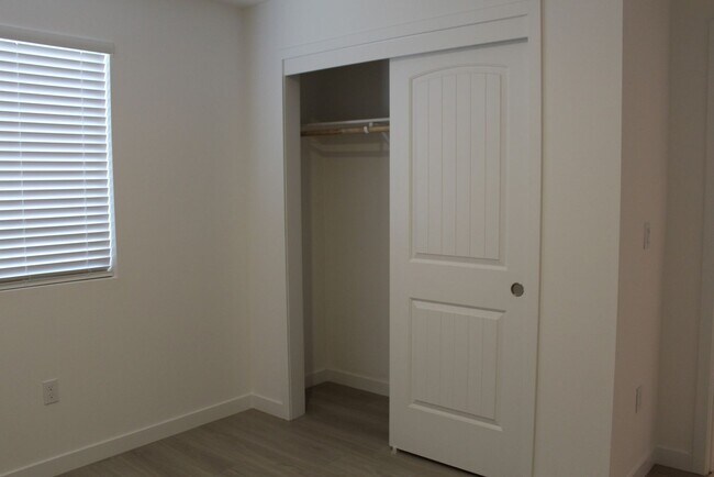 Foto del edificio - Brand New Home for Rent with Mother In Law Suite and Solar- Sydney Park