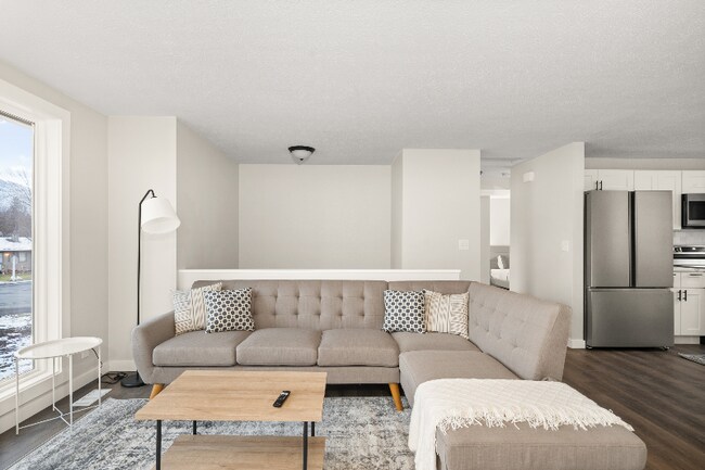 Foto del edificio - 10025 N Hillview Dr