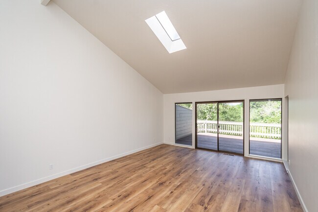 Building Photo - 1797 Silverado Trail