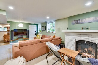 Building Photo - 1370 Butler Ave