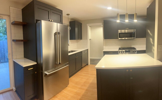 Foto del edificio - 6405 S Alder St