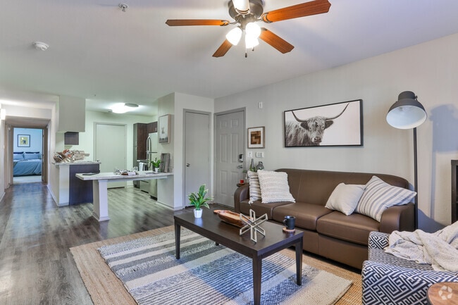4BR, 4BA - Samford Square Apartments