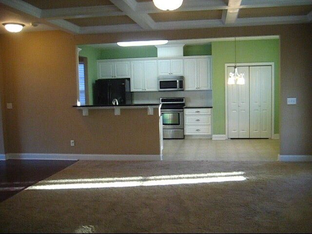 Foto del edificio - 700 Coventry Ave