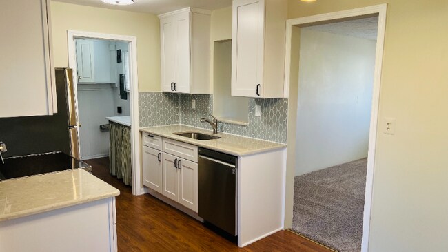 Foto del edificio - 4680 Denton Rd