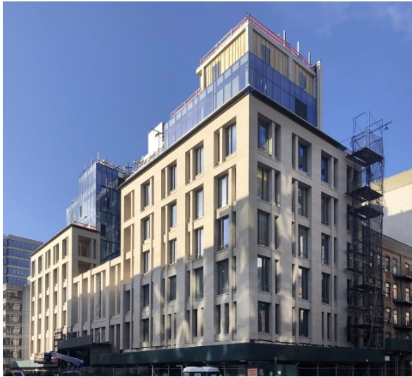 Building Photo - 127 Leroy St