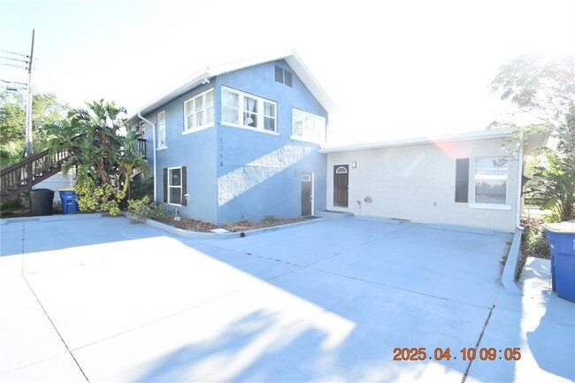Building Photo - 1254 Grove St