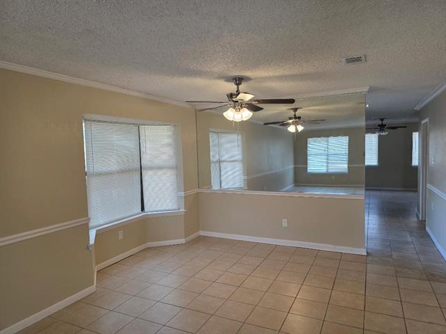 Foto del edificio - 1713 Golden Grove Dr