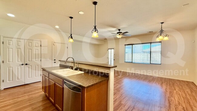 Building Photo - 7716 S 37th Way