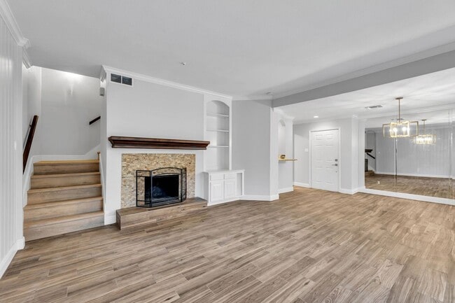 Building Photo - 1829 Bering Dr