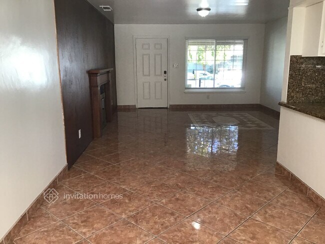 Foto del edificio - 708 Norwich Ct