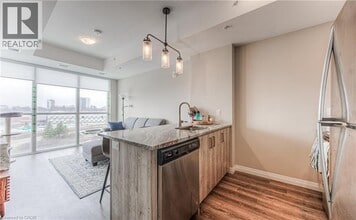 Building Photo - 108 Garment St