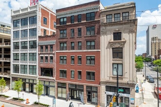 Building Photo - The Madison