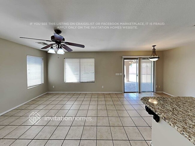 Foto del edificio - 10467 W Sunflower Pl