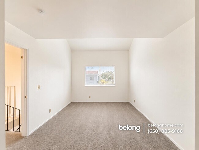 Foto del edificio - 606 Fairhaven Way