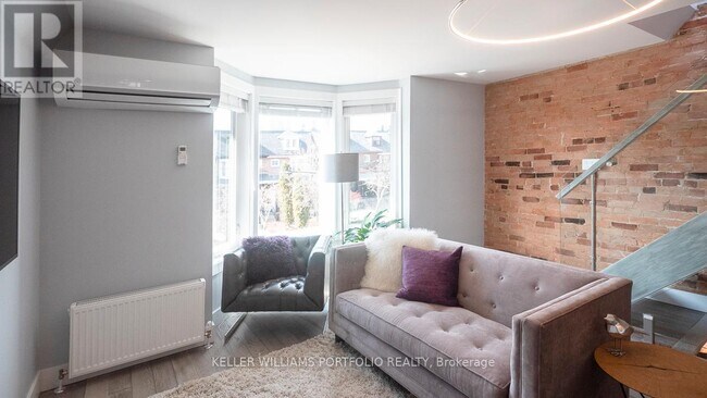 Building Photo - 207 Beatrice St