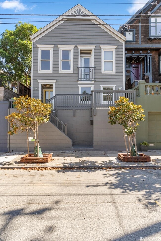 Building Photo - 139 Peralta Ave