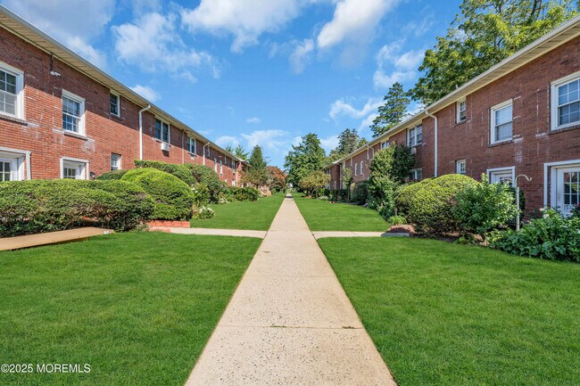 Foto del edificio - 364 Westwood Ave
