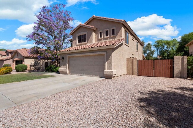4 bed 3 bath Single Family Home with Pool ... - 4 bed 3 bath Single Family Home with Pool ...