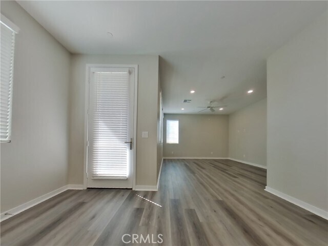 Building Photo - 31671 Hans Dr