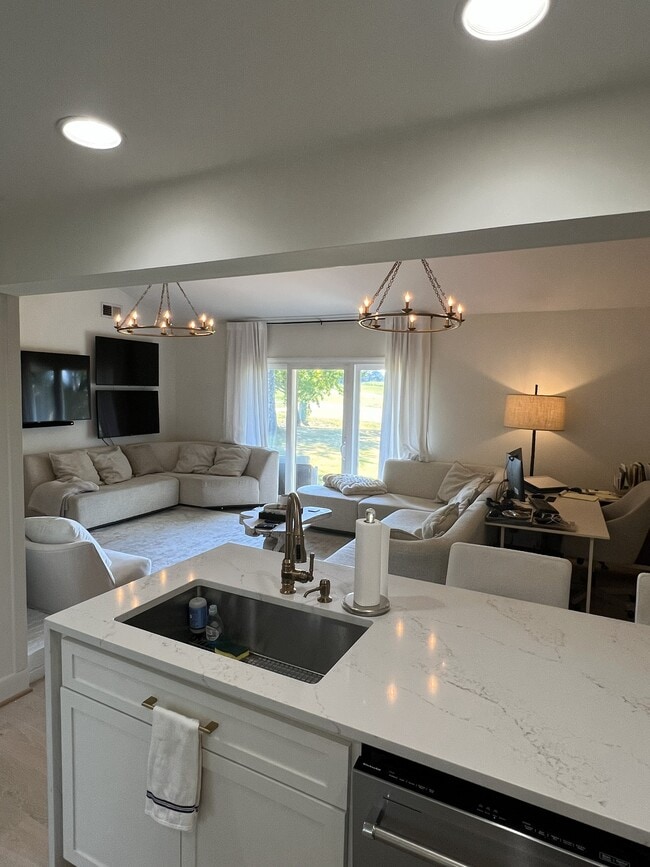 Foto del edificio - 7725 River Ridge Rd NE