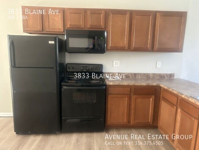 Foto del edificio - 3833 Blaine Ave