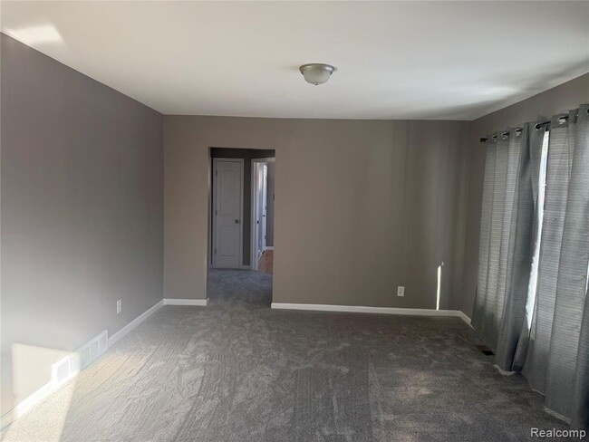 Foto del edificio - 7970 Campbell St